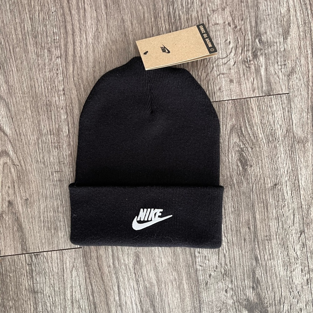 Nike Classic Black Knit Hat